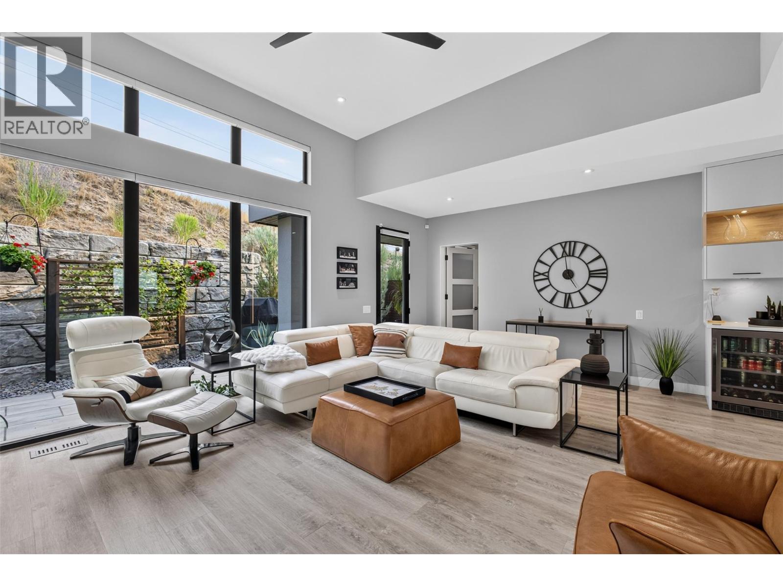 537 Hawes Court - 5