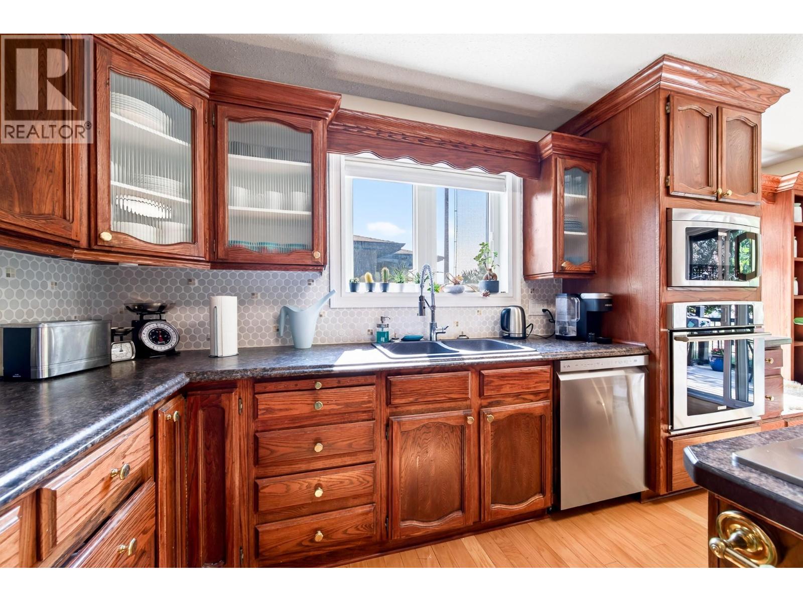 3544 NAVATANEE Drive - Image 28