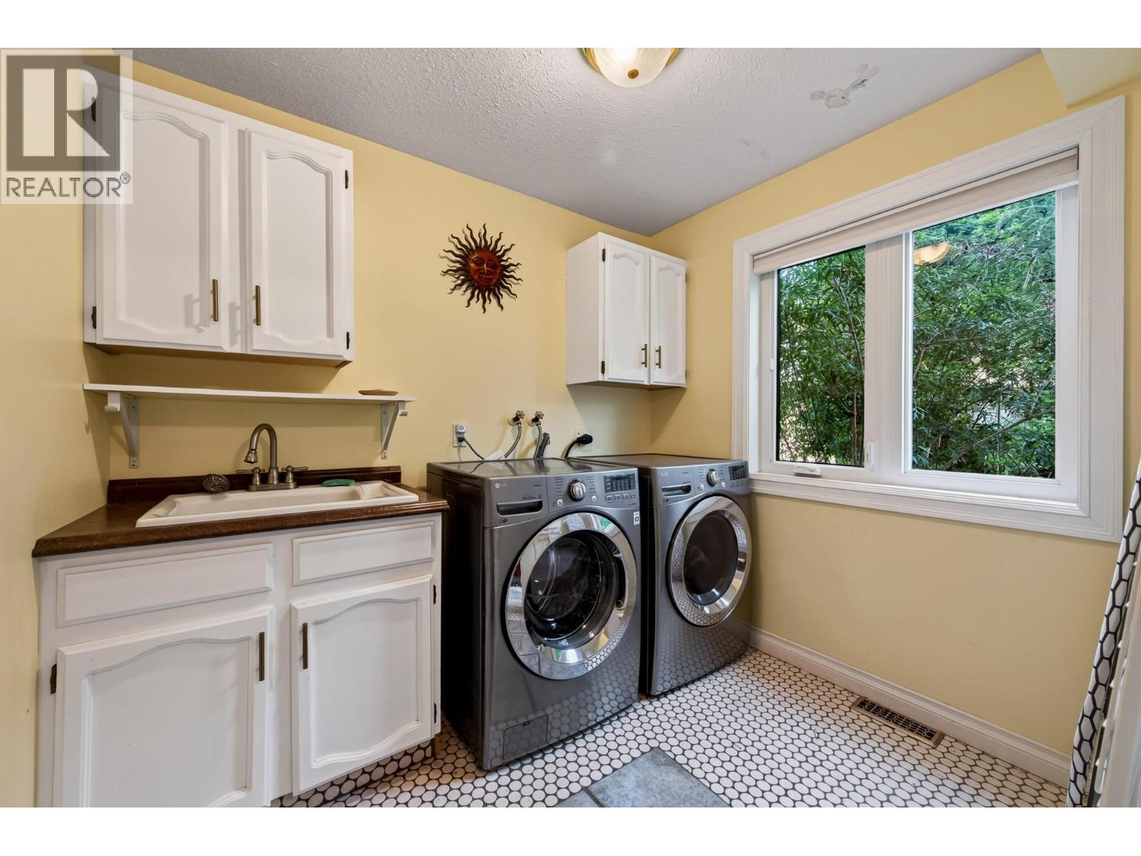 3544 NAVATANEE Drive - 31