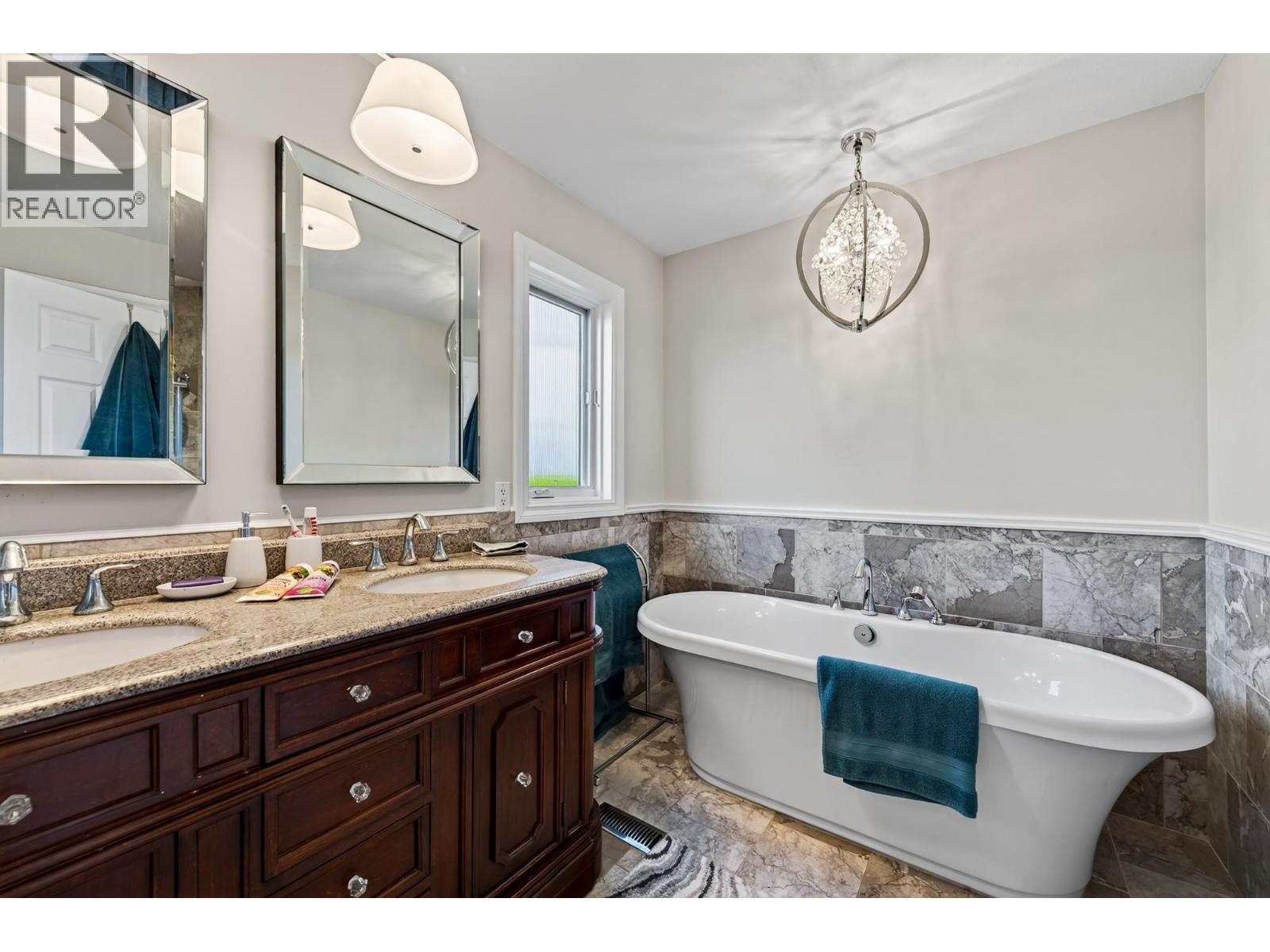 3544 NAVATANEE Drive - Image 39