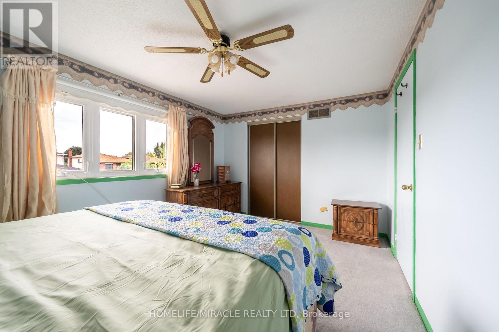59 MARTINDALE CRESCENT - 29