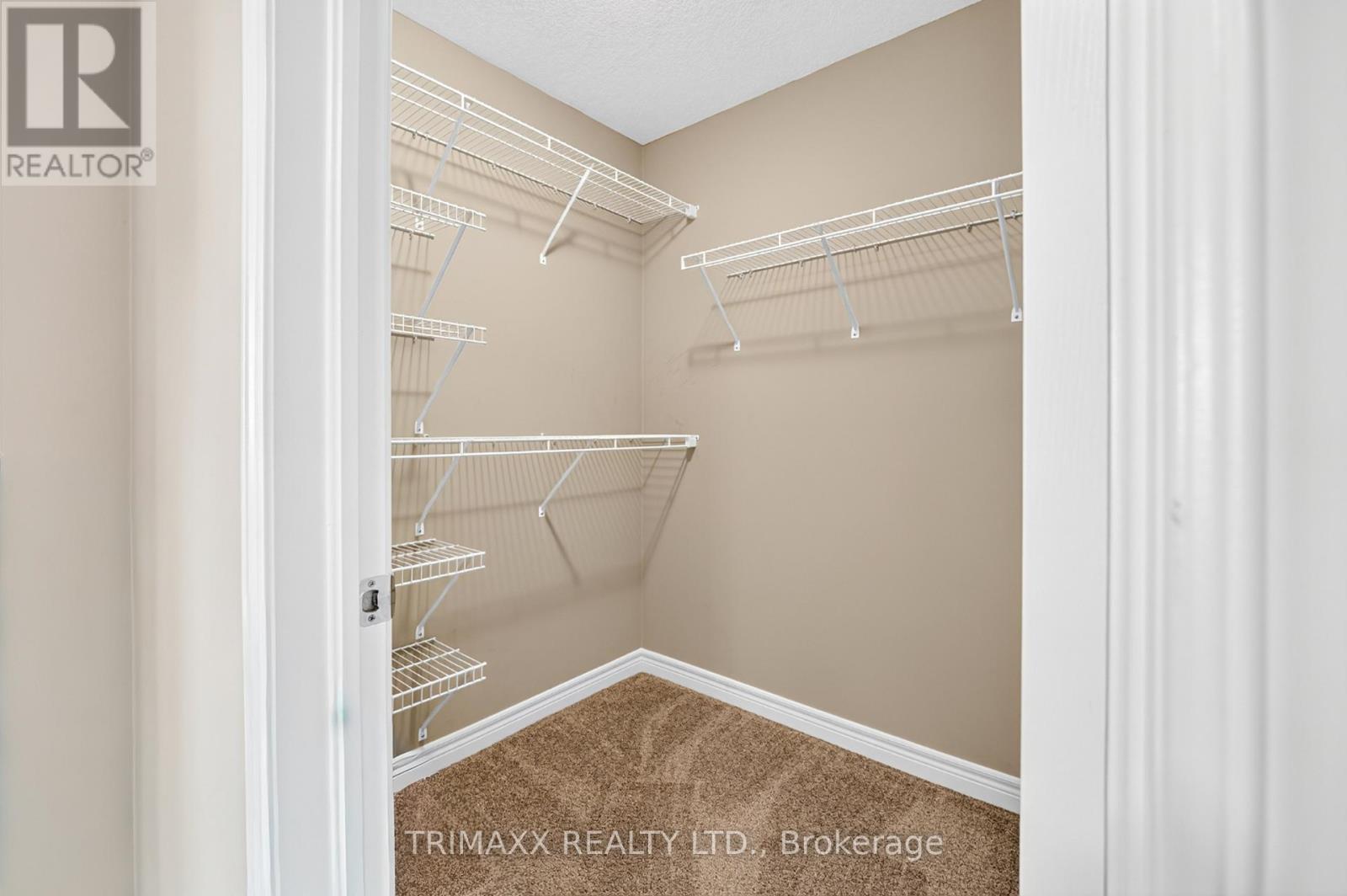 104 TARTAN AVENUE - 33