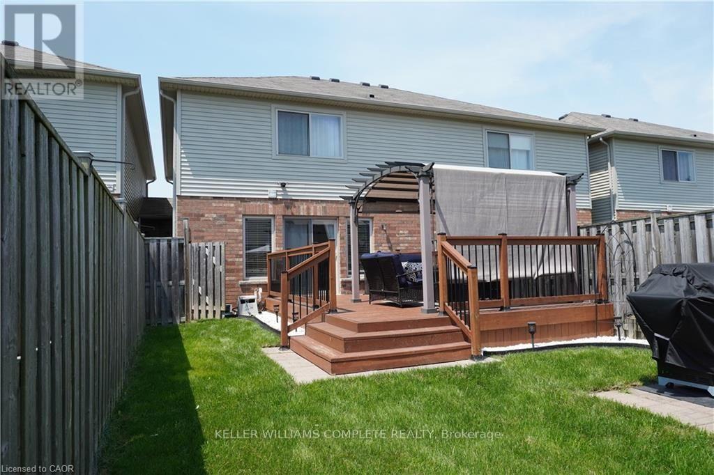 4465 COMFORT CRESCENT - 24