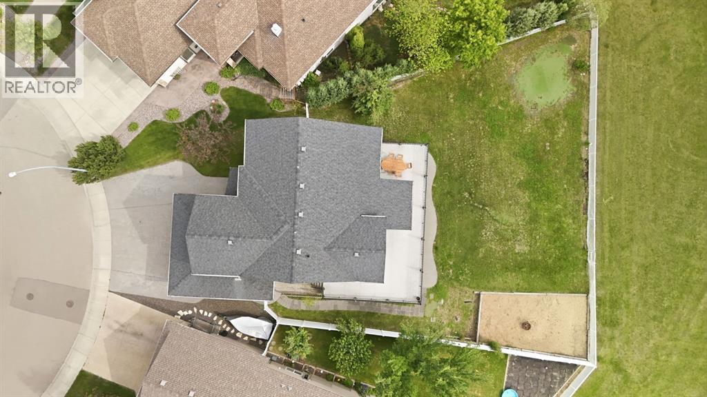 74 Oaklands Crescent