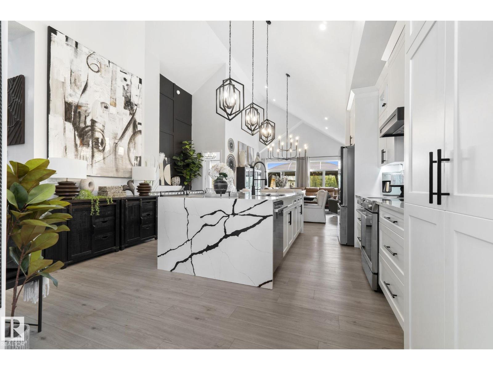 55 MAPLE CR - Image 4