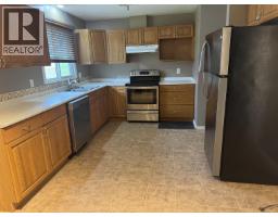 13 Manson Crescent, Mackenzie, BC V0J2C0 Photo 17
