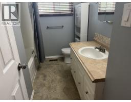 13 Manson Crescent, Mackenzie, BC V0J2C0 Photo 13