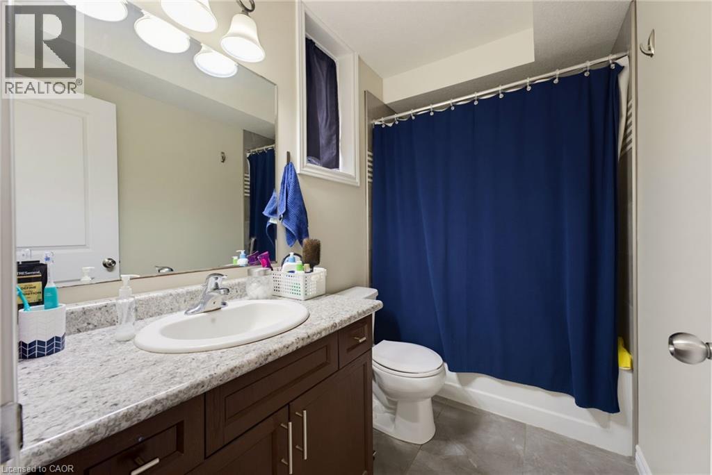 185 WEDGEWOOD Drive - 32