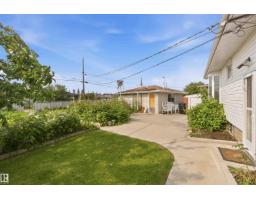 8031 135a Av Nw, Edmonton, AB T5C2J6 Photo 15
