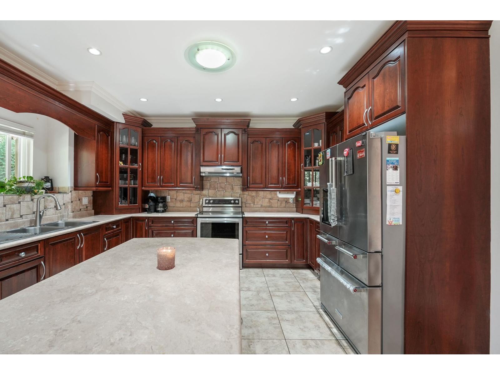 8 Bed, 6 Bath House for Sale in Mission – 8032 MELBURN DRIVE, Mission – MLS# R3154032 - Image 9