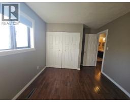 256 Peace River Crescent, Tumbler Ridge, BC V0C2W0 Photo 18