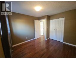 256 Peace River Crescent, Tumbler Ridge, BC V0C2W0 Photo 27