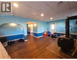 256 Peace River Crescent, Tumbler Ridge, BC V0C2W0 Photo 42