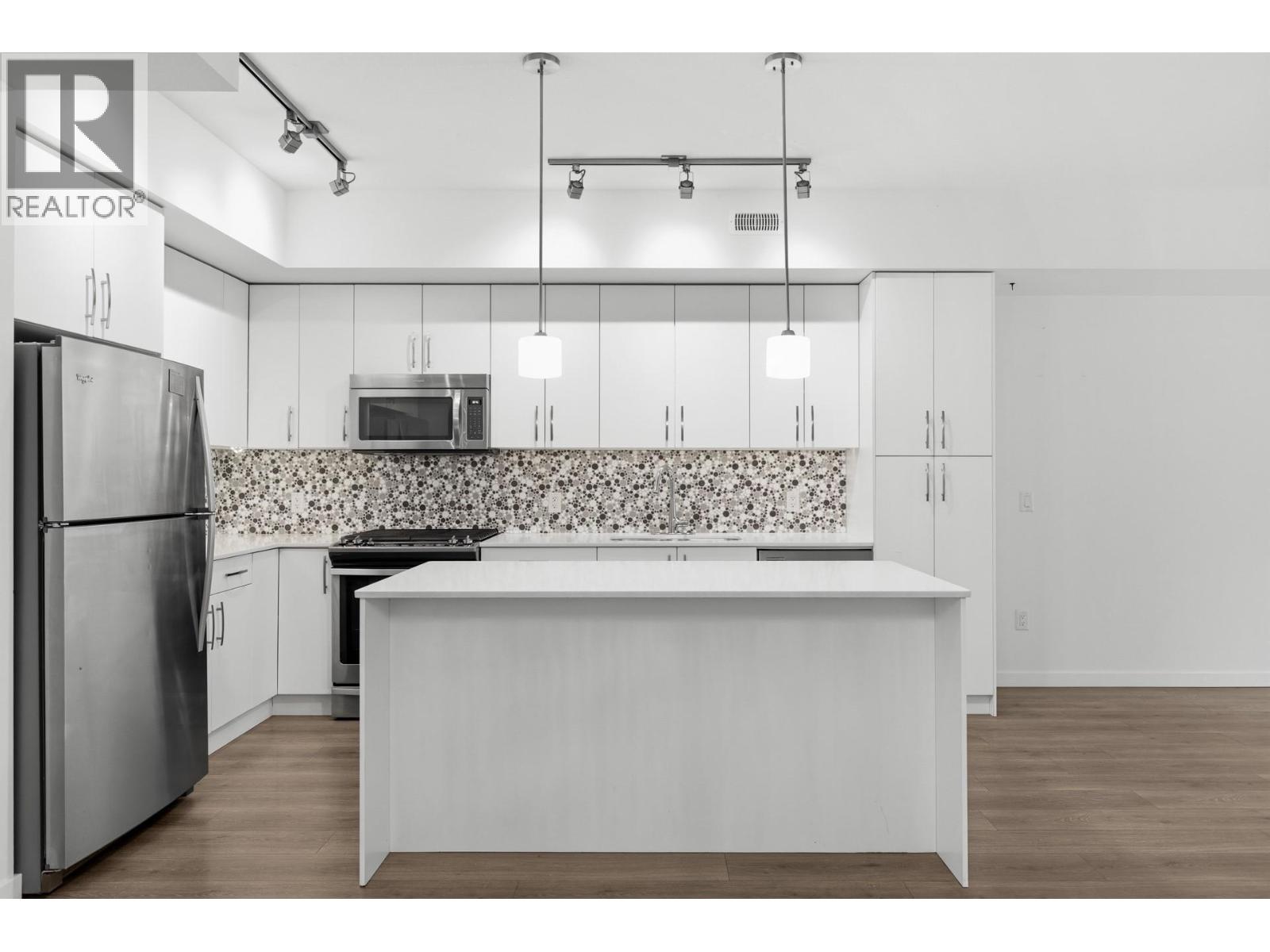 #74 680 Old Meadows Road - 11