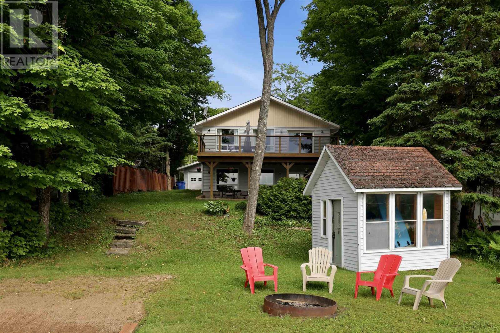 63 Heyden Lake RD - 32