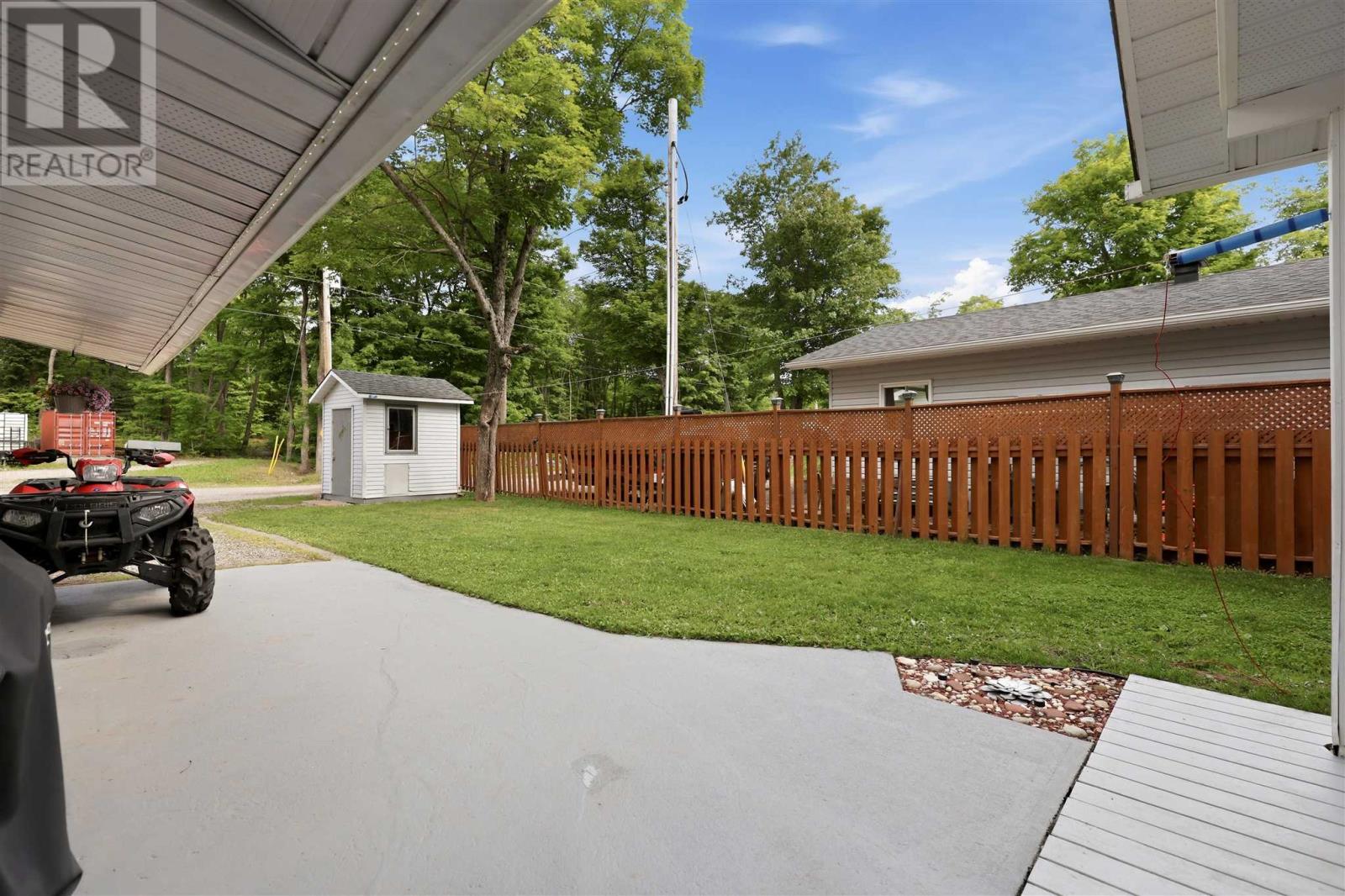 63 Heyden Lake RD - 38