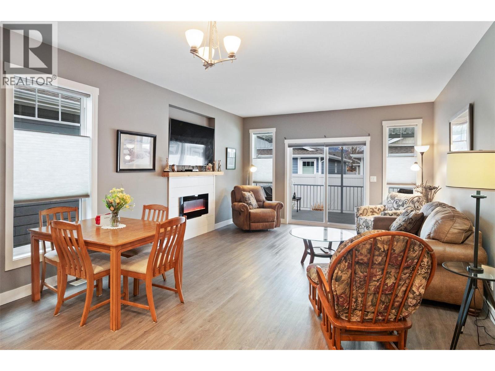 #42 351 Warren Avenue W - 11