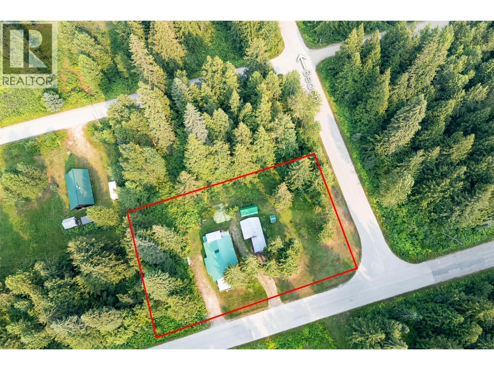475 Westside Road, Trout Lake — photo 2