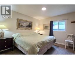 475 Westside Road, Trout Lake, BC V0G1R2 Photo 14