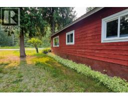 475 Westside Road, Trout Lake, BC V0G1R2 Photo 28