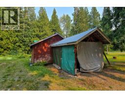 475 Westside Road, Trout Lake, BC V0G1R2 Photo 29
