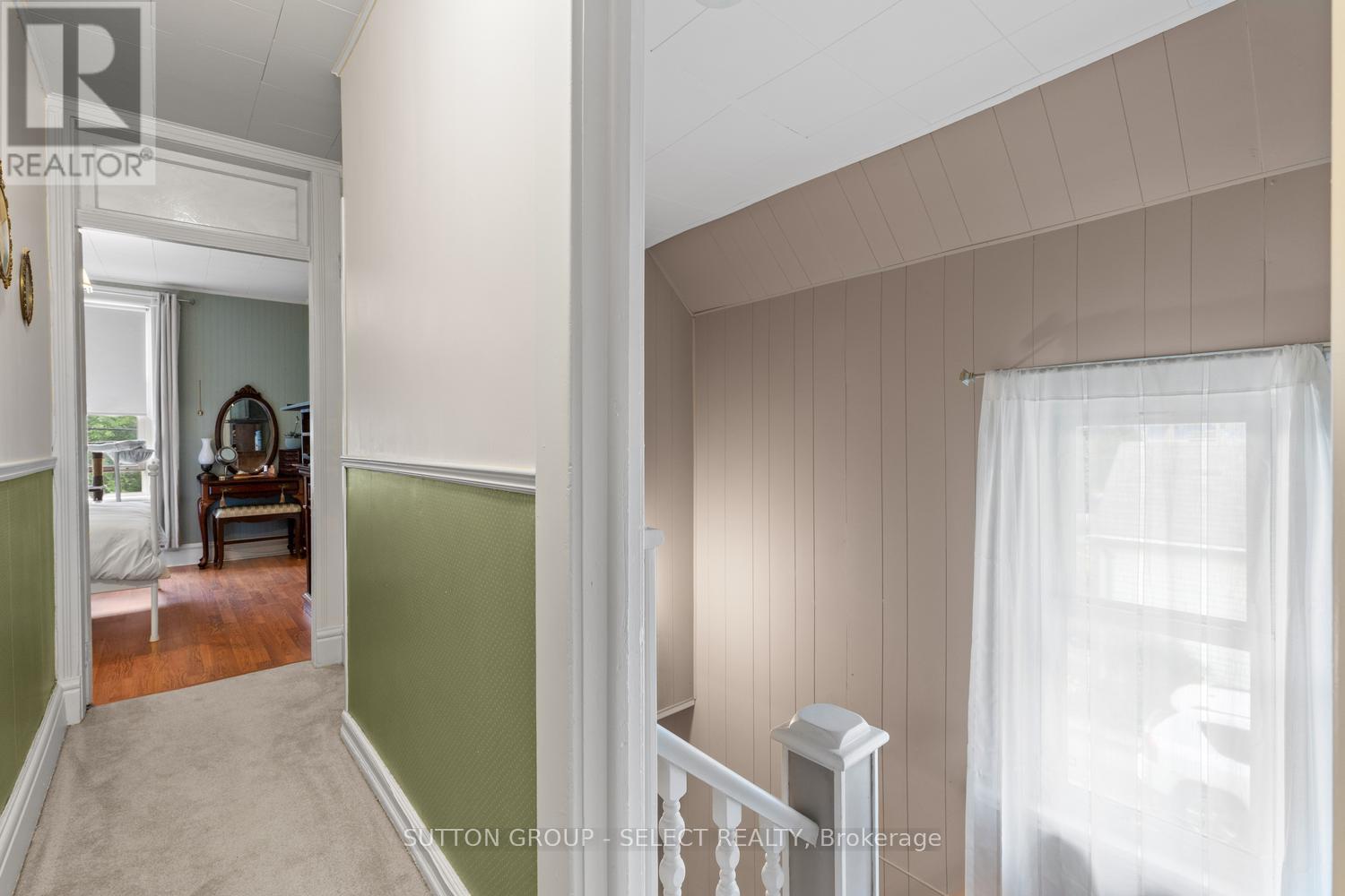 1030 YORK STREET - Image 16