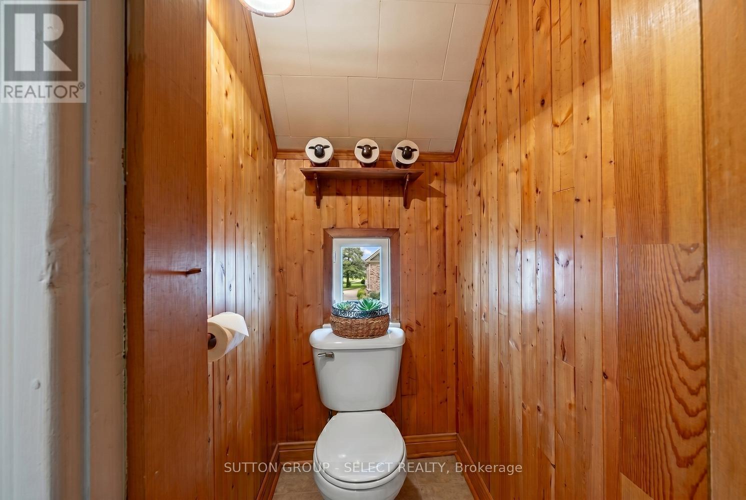 1030 YORK STREET - Image 24