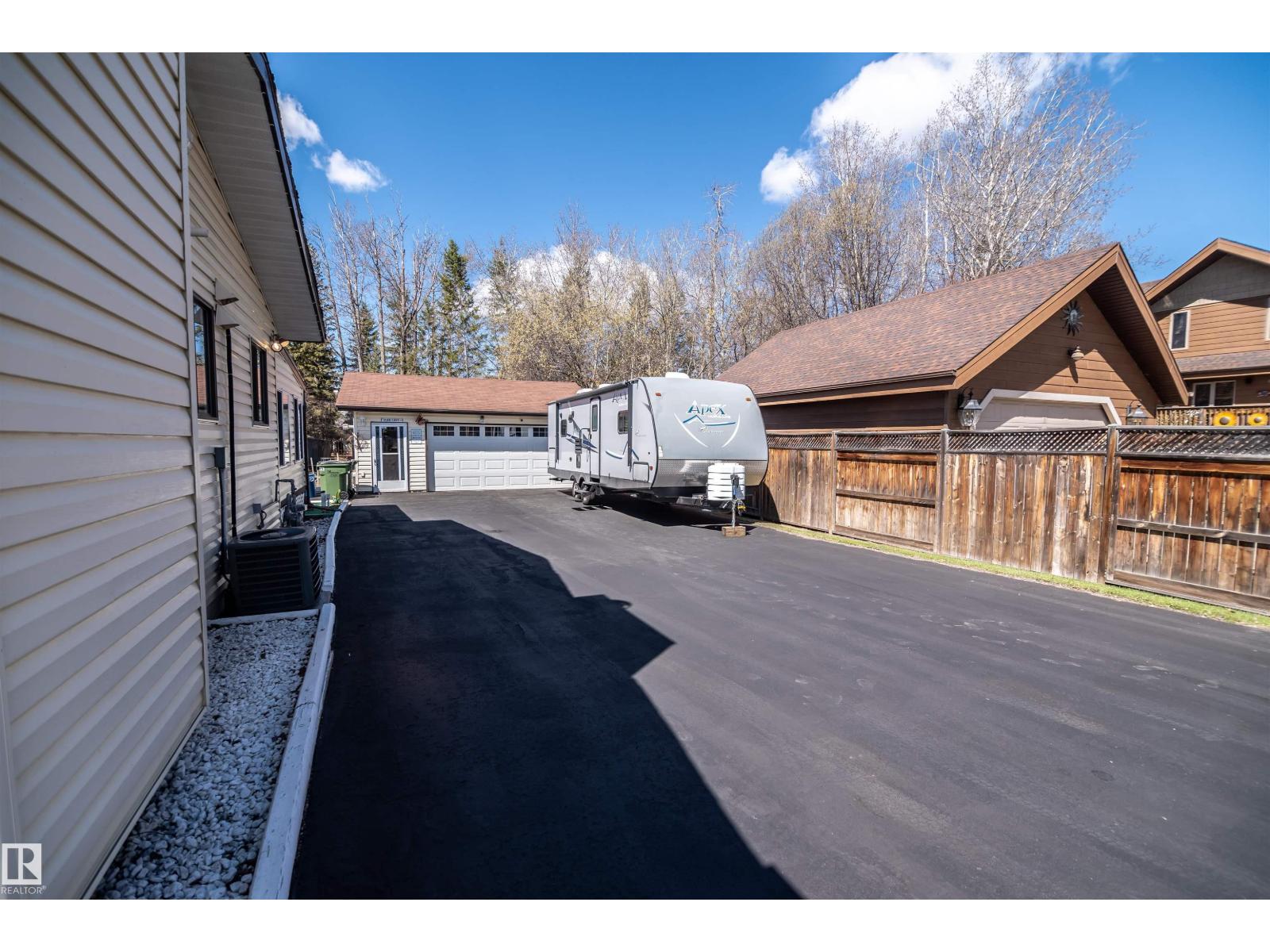 4828 48 Street - Photo 36