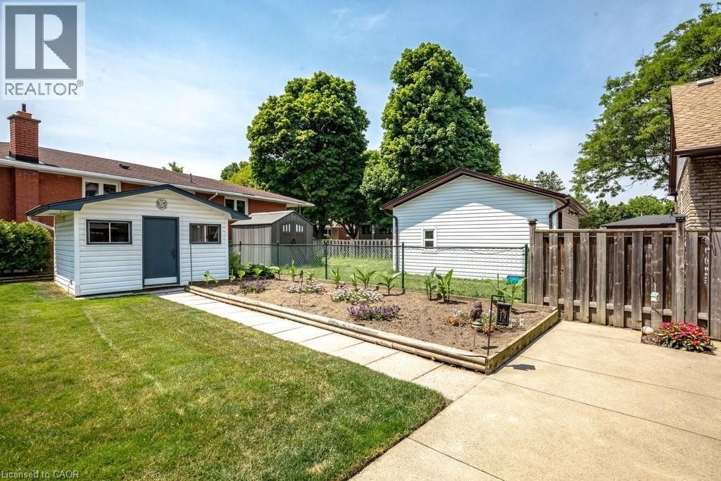 409 MOHAWK Road W - Image 39