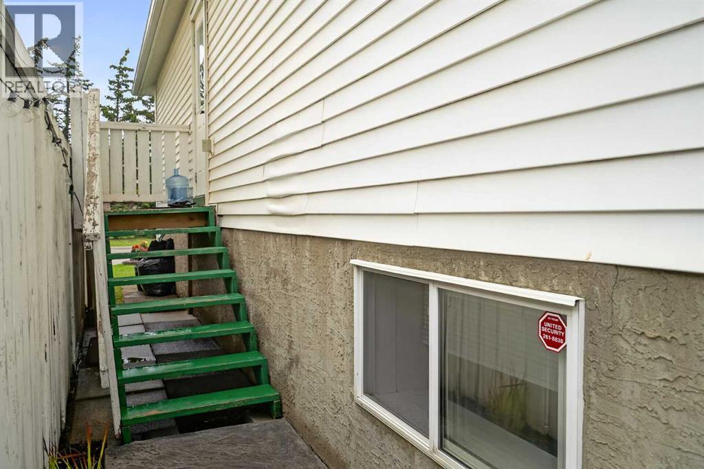 113 Mt Lorette Place Southeast - Photo 40