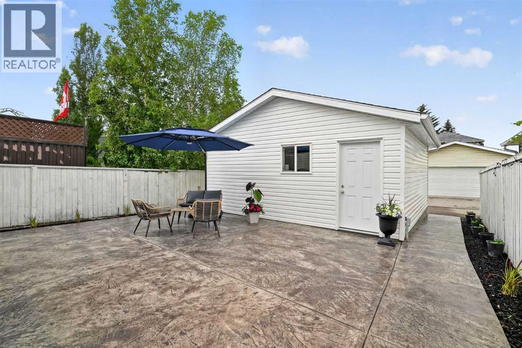 113 Mt Lorette Place Southeast - Photo 38