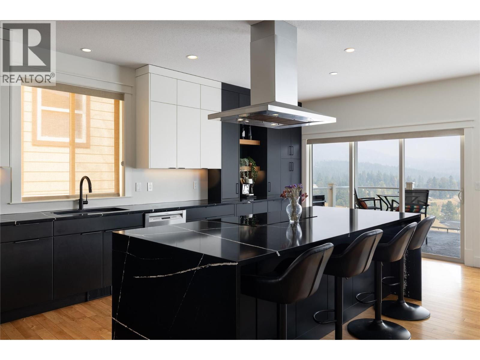7261 Silver Ridge Drive, Vernon