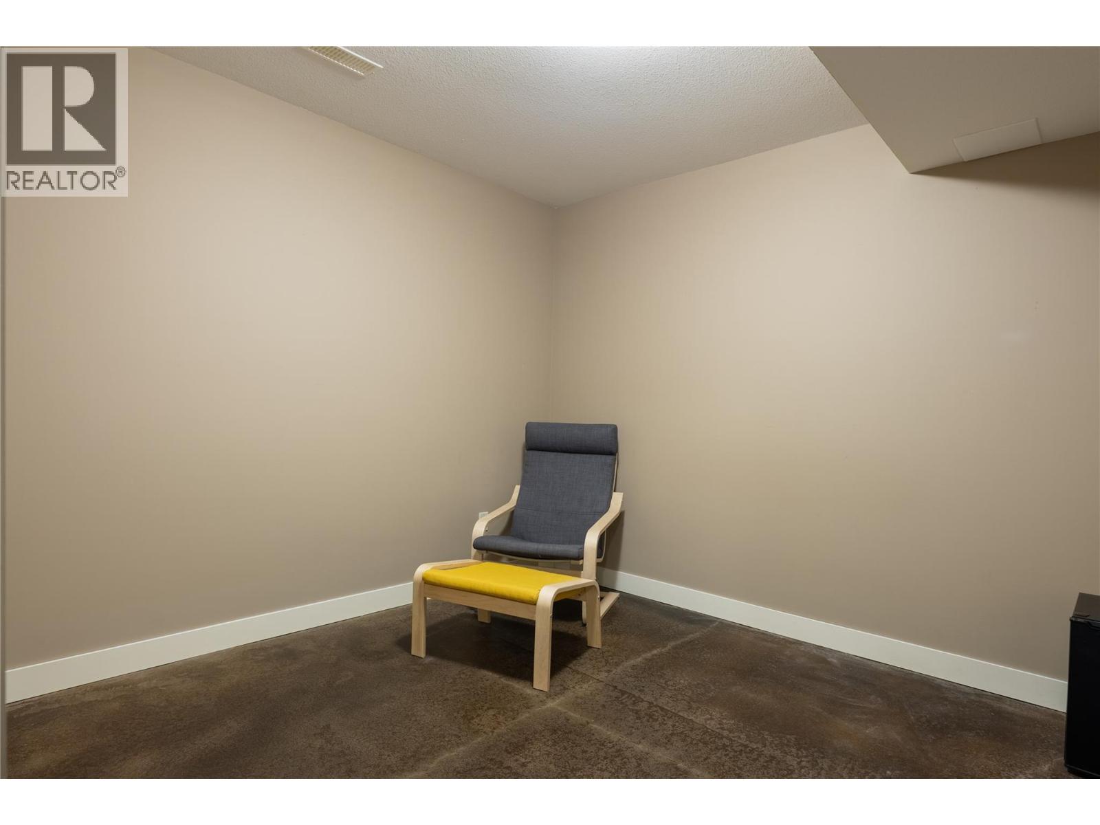 7261 Silver Ridge Drive, Vernon