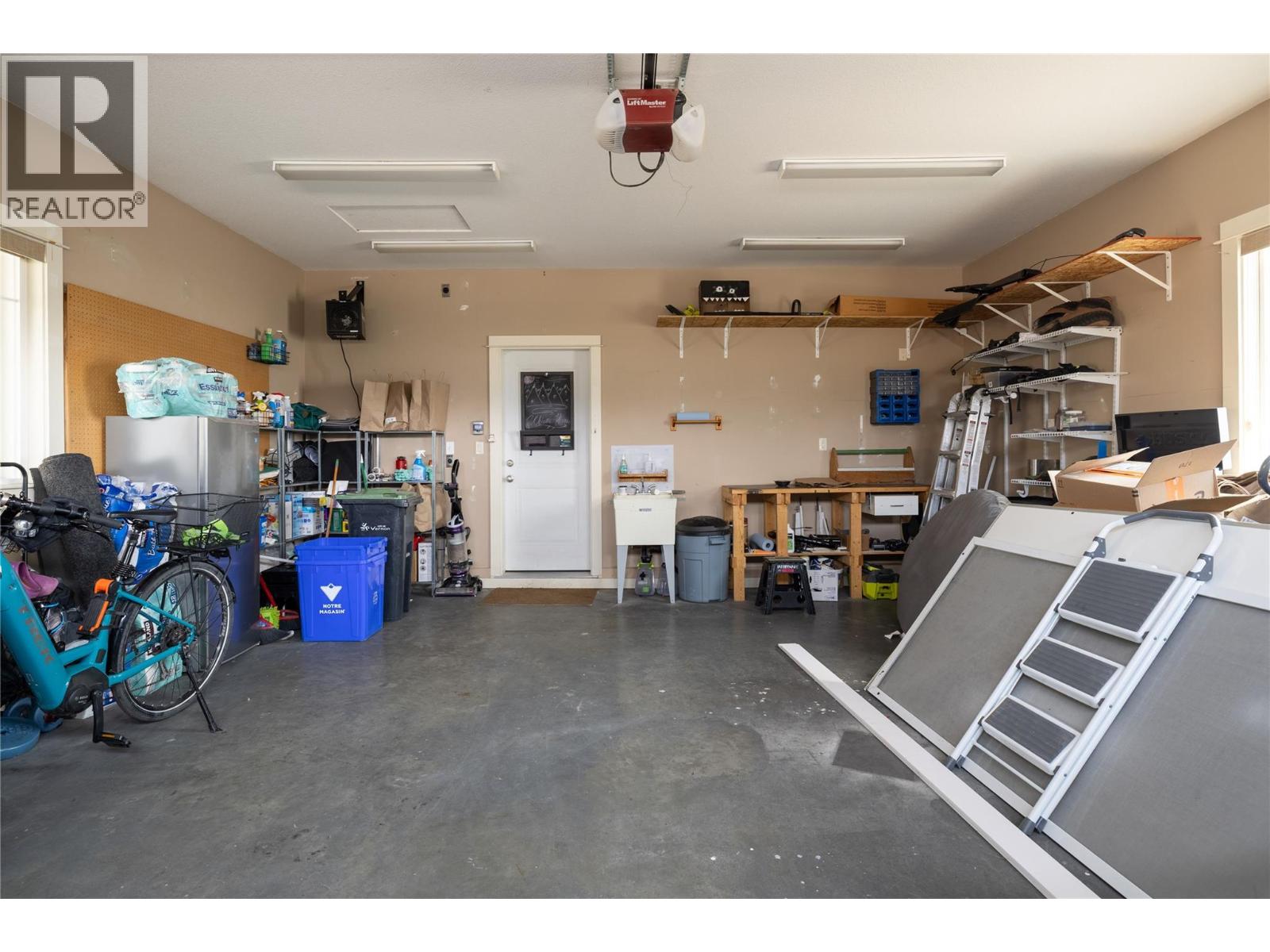 7261 Silver Ridge Drive, Vernon