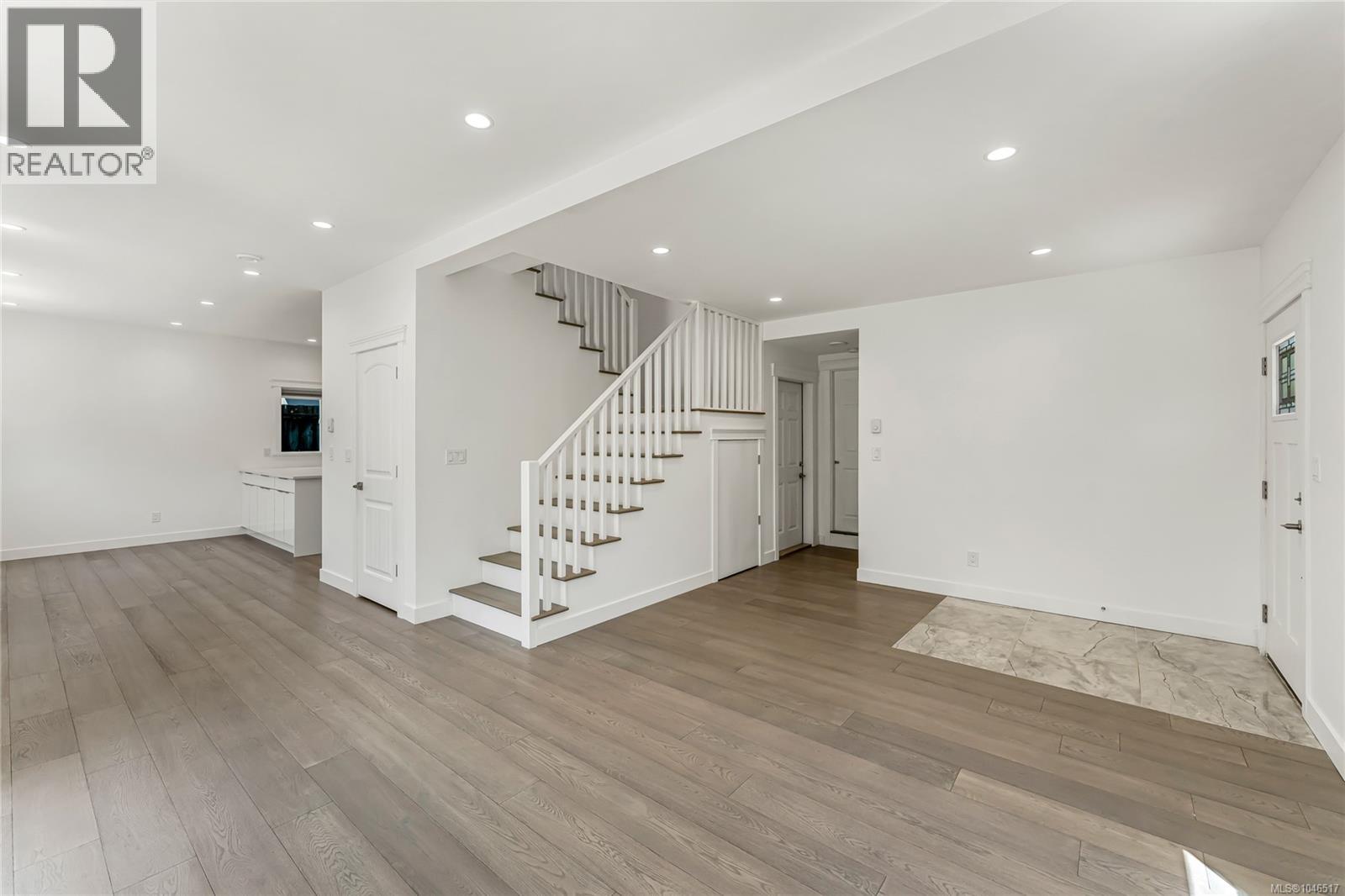  1689 Kisber Avenue, Saanich