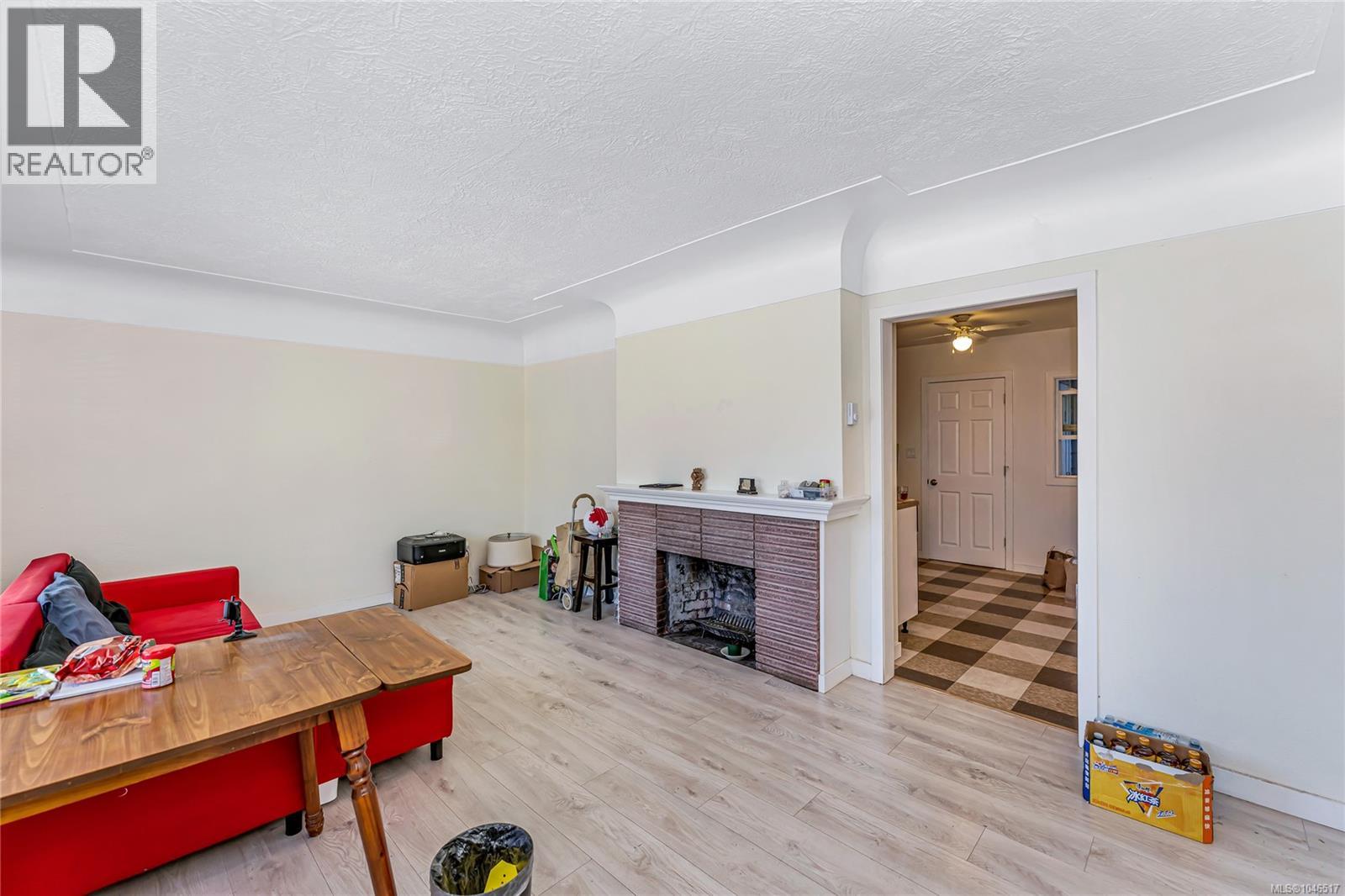  1689 Kisber Avenue, Saanich