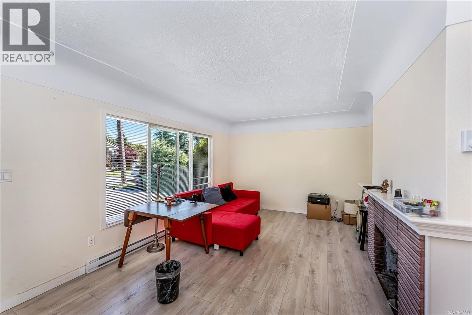 1689 Kisber Ave - 19