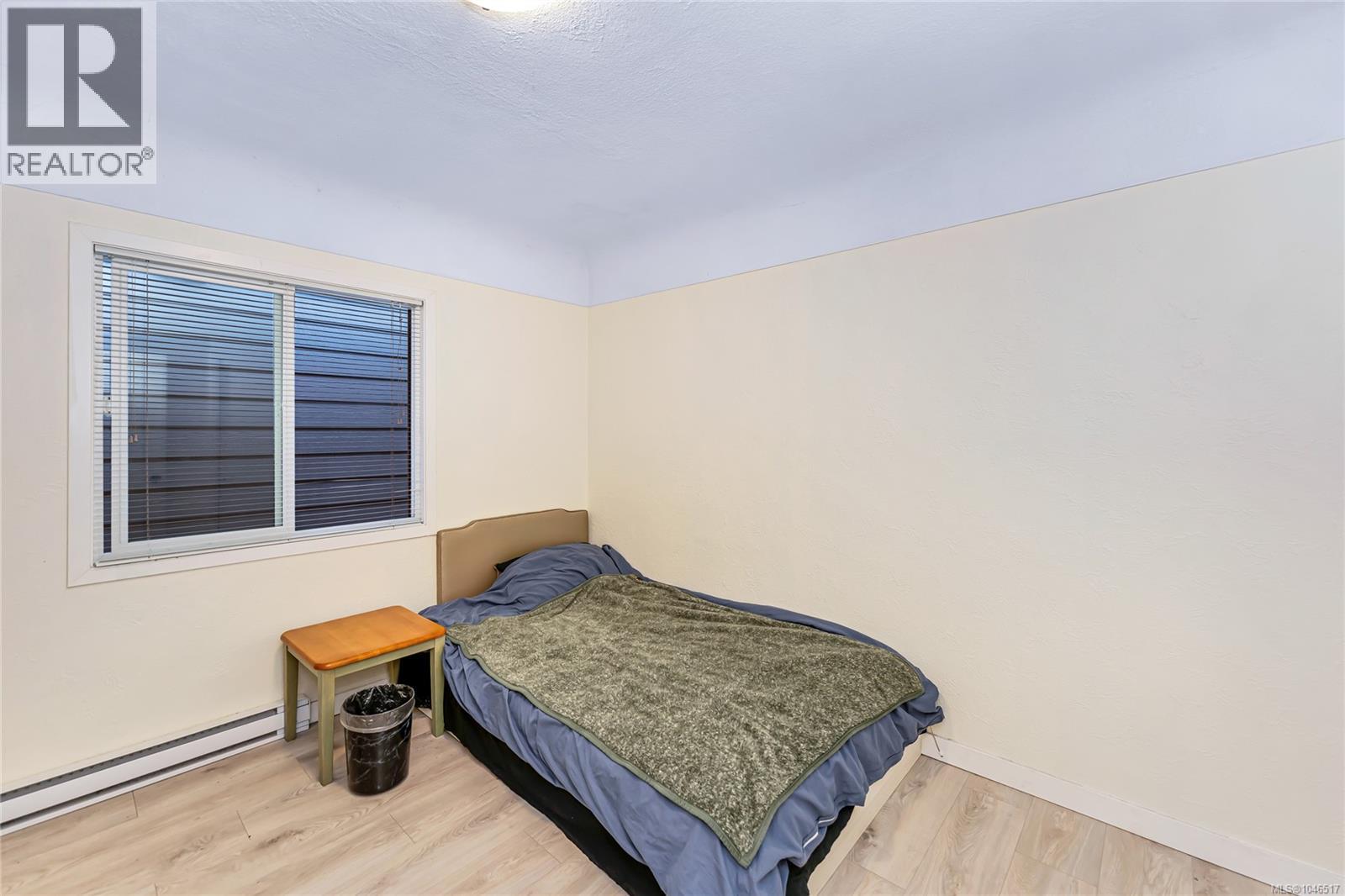  1689 Kisber Avenue, Saanich