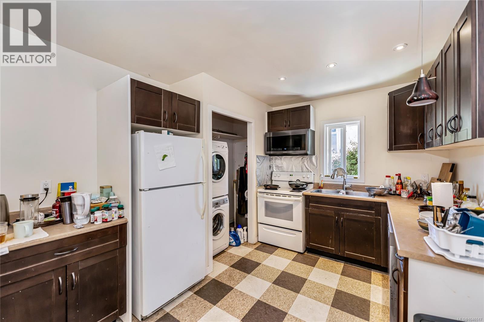 1689 Kisber Ave - 8