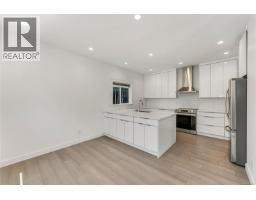 Bedroom - 1689 Kisber Ave, Saanich, BC V8P2W5 Photo 16