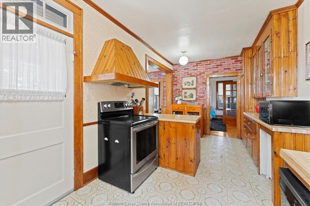 1409 GRANVILLE CRESCENT - 15