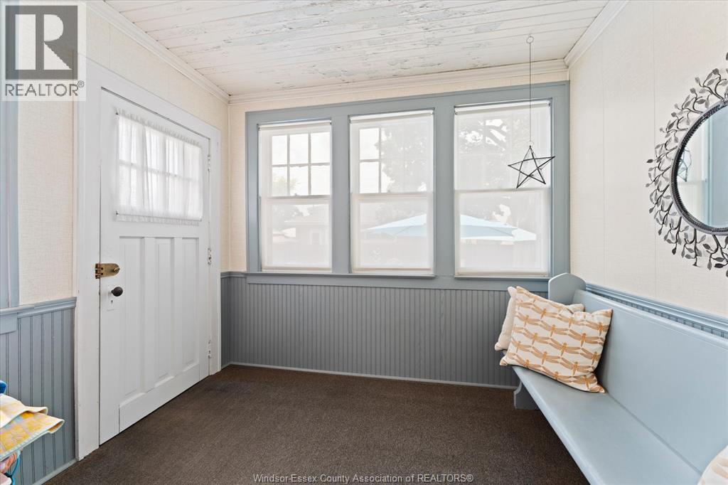 1409 GRANVILLE CRESCENT - 21