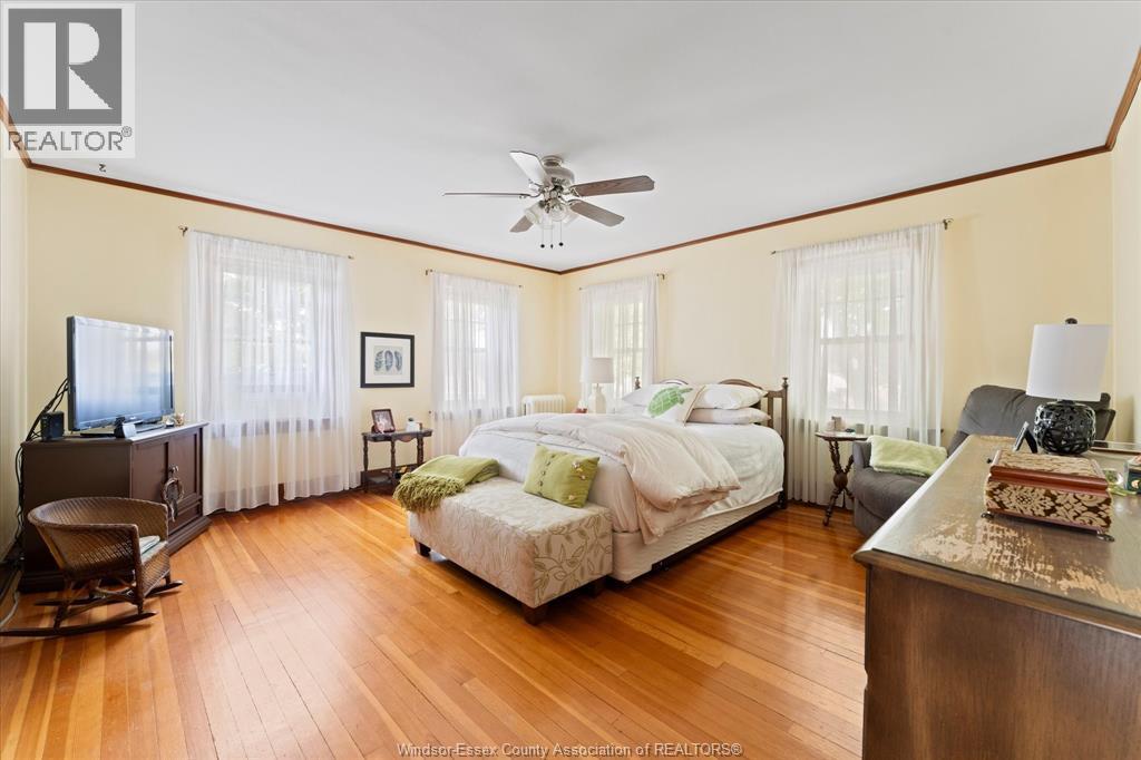 1409 GRANVILLE CRESCENT - 25