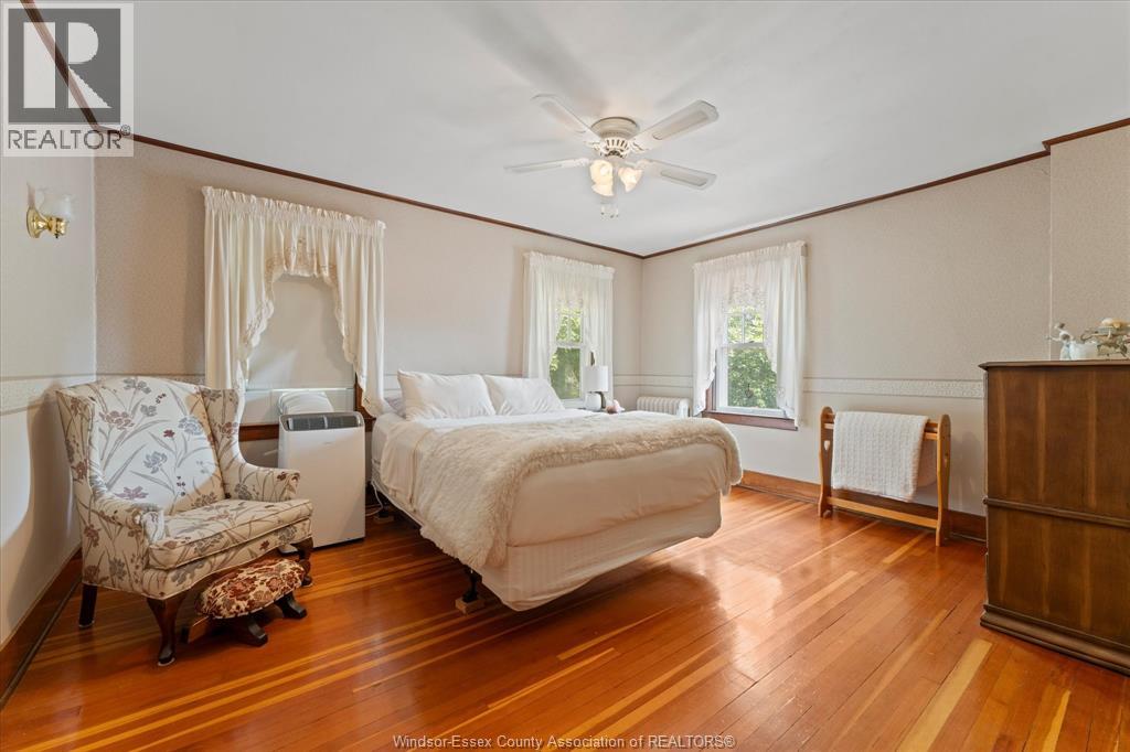 1409 GRANVILLE CRESCENT - 26
