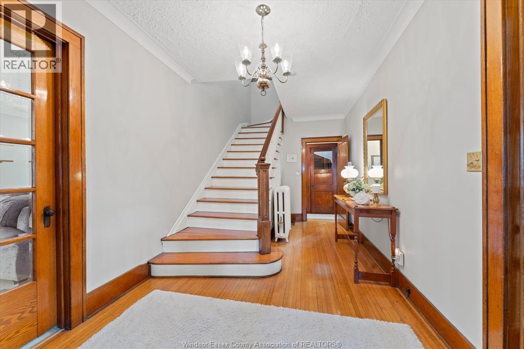 1409 GRANVILLE CRESCENT - 6