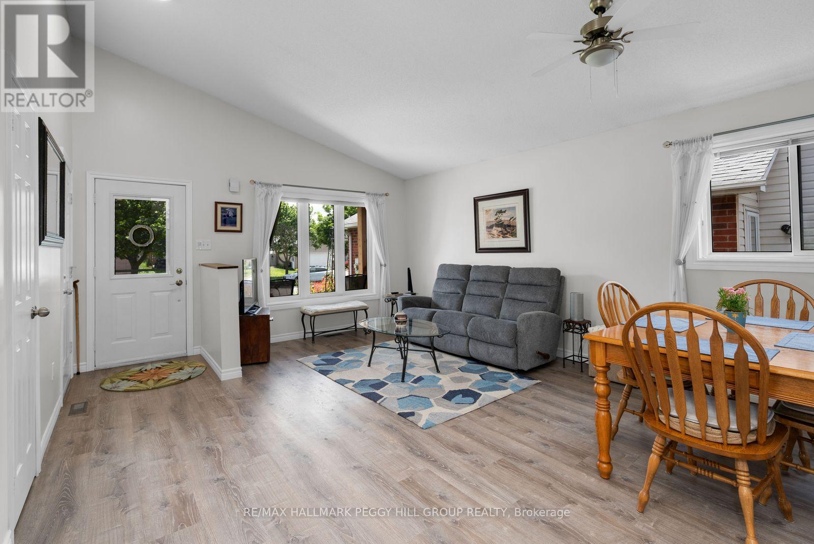 18 DRAPER CRESCENT - Image 3