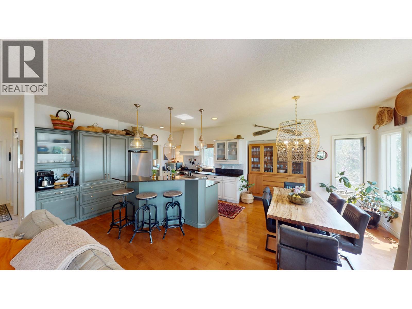 13133 PARADISE LANE - Image 10