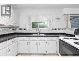 112 2860 Sooke Lake Rd, Langford, BC V9B4R3 Photo 9