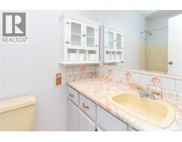 112 2860 Sooke Lake Rd, Langford, BC V9B4R3 Photo 12