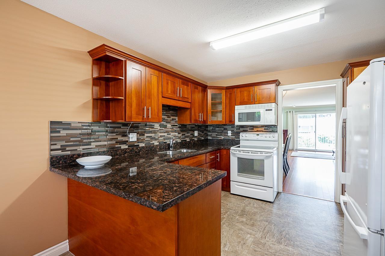 3 Bed, 3 Bath House for Sale in Abbotsford – 12 32615 MURRAY AVENUE, Abbotsford – MLS# R3154138 - Image 8